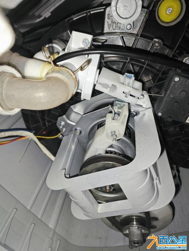 wechat_upload176930373669756eb8bab5e